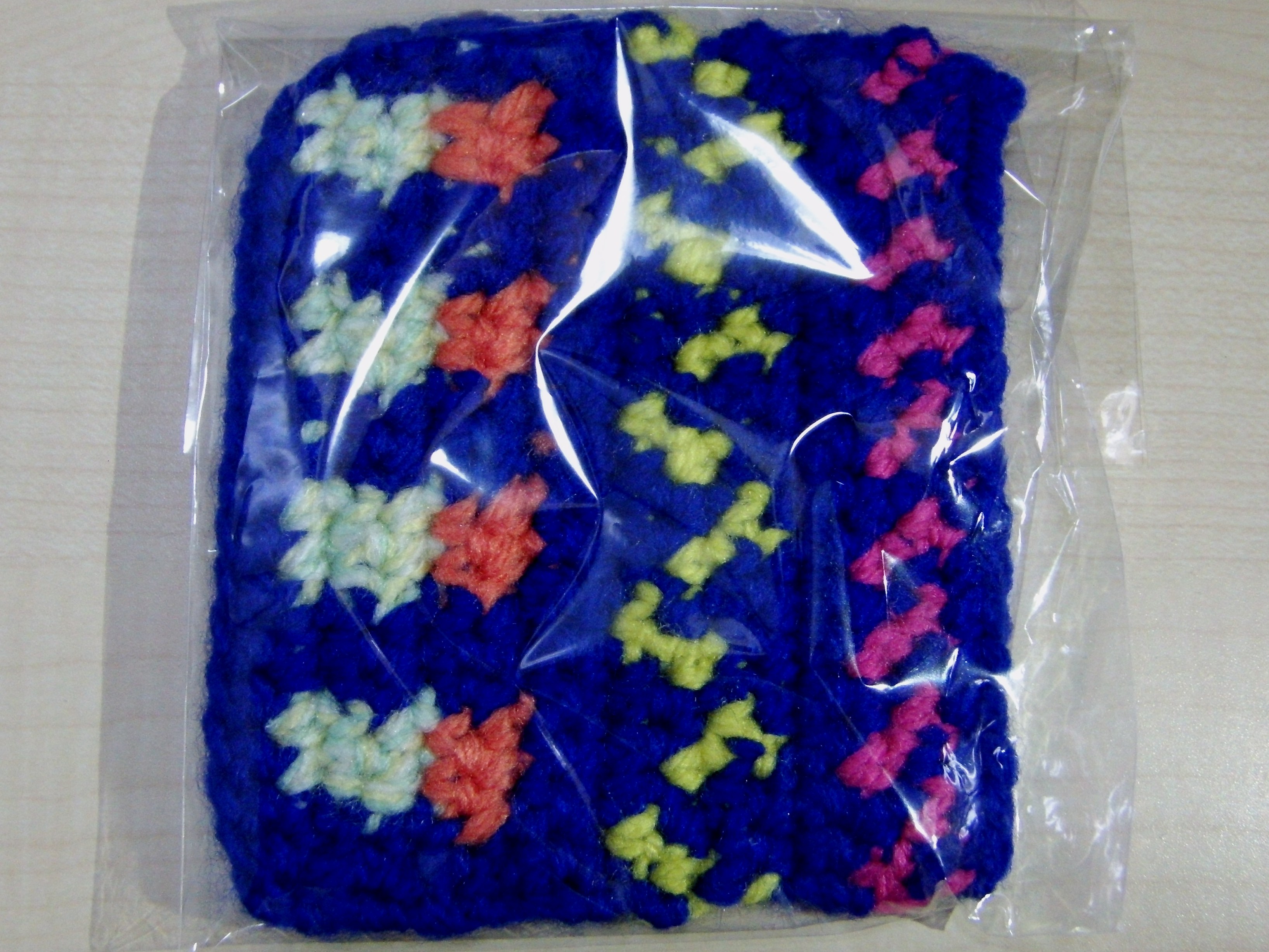 カラフルな布のタワシの画像